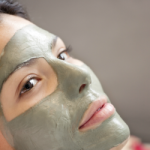 Kako pripravimo domačo masko za obraz za suho kožo?